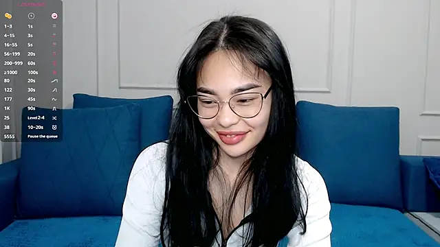 Snapshot of kwana_colada chatting on 03/05/25, 06:23 kwana colada online show from 03/05/25, 06:23