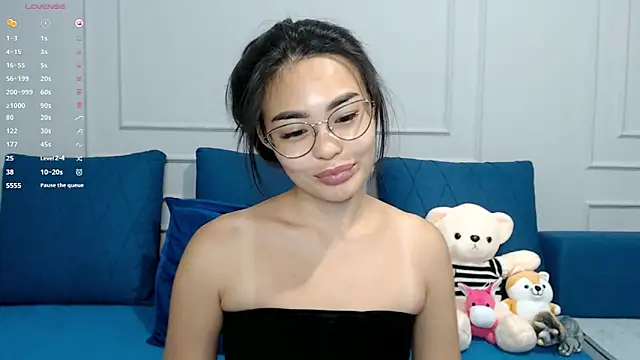 Snapshot of kwana_colada chatting on 09/27/25, 02:55 kwana colada online show from 09/27/25, 02:55