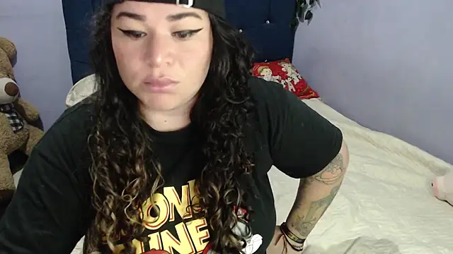 ANGELIQUE KLANE online show from 12/29/24, 04:51