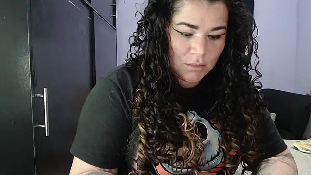 ANGELIQUE KLANE online show from 01/31/25, 01:54