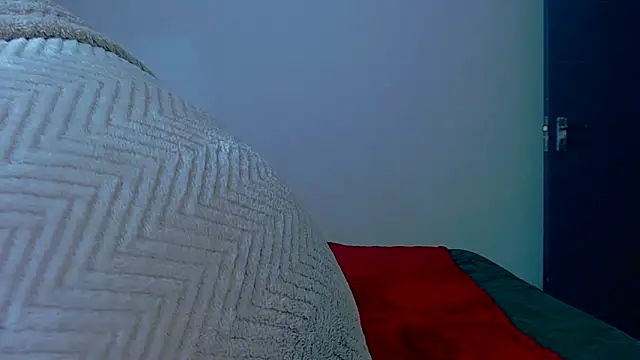 Snapshot of Curvy-Lisa chatting on 10/04/25, 04:16 Curvy-Lisa online show from 10/04/25, 04:16