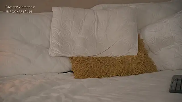 AlyonaX online show from 02/16/25, 05:15