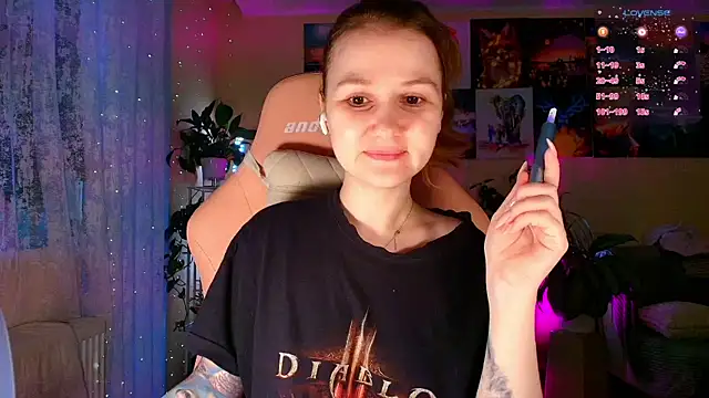 GoodWitch  online show from 12/18/25, 07:25