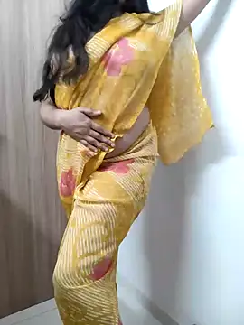 Snapshot of MumbaiMaskGirl chatting on 12/10/24, 12:38 MumbaiMaskGirl online show from 12/10/24, 12:38