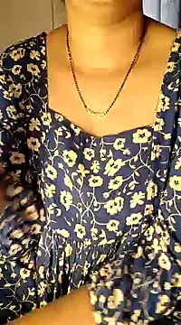 Snapshot of MumbaiMaskGirl chatting on 12/14/24, 11:29 MumbaiMaskGirl online show from 12/14/24, 11:29