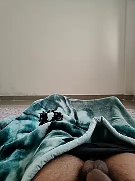 Snapshot of devil43521 chatting on 11/30/25, 06:39 devil43521 online show from 11/30/25, 06:39