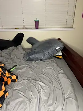 Kira tattoo online show from 01/10/25, 05:26