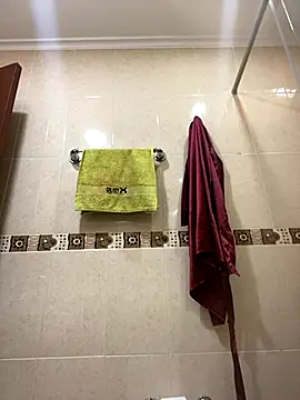 Fancyxlove online show from 10/23/25, 12:37