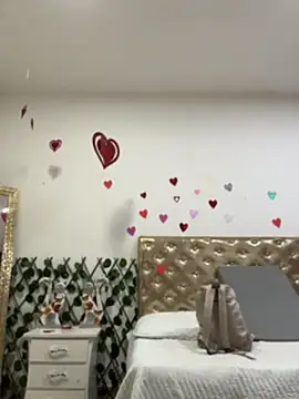 Fancyxlove online show from 07/04/26, 12:44