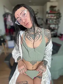 samisamsx online show from 10/23/25, 04:17