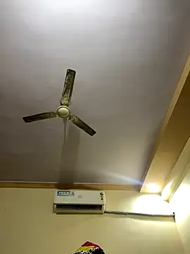 Snapshot of kavilv69fuck chatting on 12/15/25, 03:38 kavilv69fuck online show from 12/15/25, 03:38