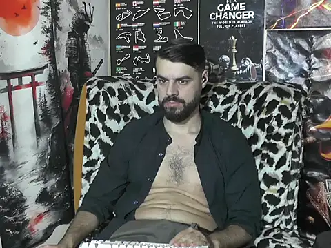 00george online show from 11/20/25, 08:52