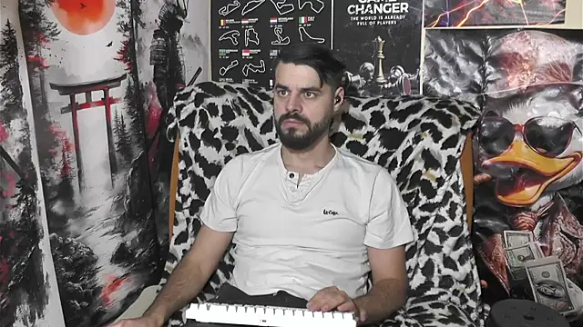 Snapshot of 00george chatting on 12/19/25, 09:00 00george online show from 12/19/25, 09:00