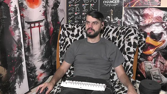 Snapshot of 00george chatting on 01/06/26, 09:18 00george online show from 01/06/26, 09:18