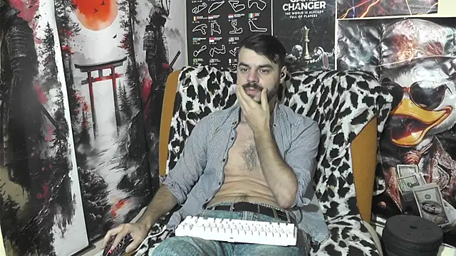 Snapshot of 00george chatting on 01/13/26, 12:05 00george online show from 01/13/26, 12:05