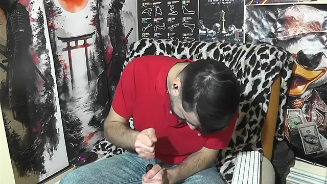 Snapshot of 00george chatting on 02/03/26, 12:10 00george online show from 02/03/26, 12:10