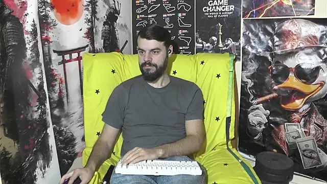 Snapshot of 00george chatting on 03/01/26, 08:05 00george online show from 03/01/26, 08:05