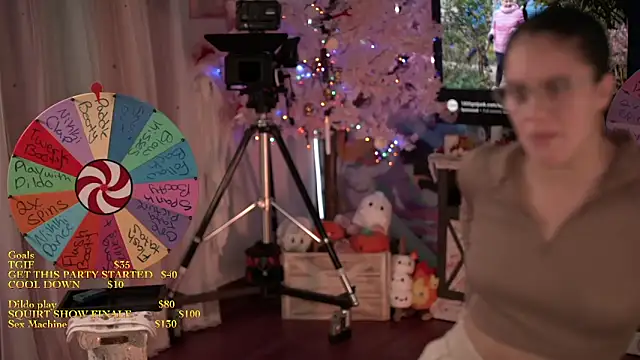 Snapshot of Nikki_Torres chatting on 11/15/25, 04:10 Nikki Torres online show from 11/15/25, 04:10