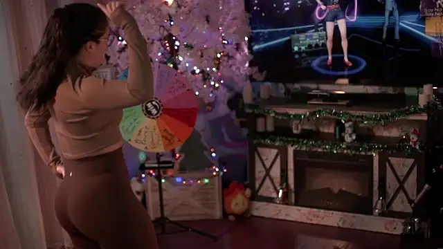 Snapshot of Nikki_Torres chatting on 11/25/25, 02:55 Nikki Torres online show from 11/25/25, 02:55