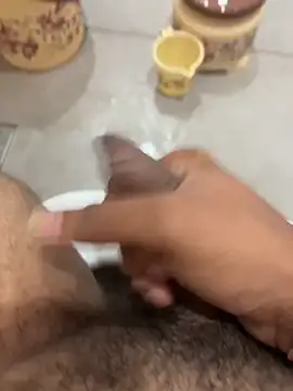 Snapshot of kkbhutaiya chatting on 11/04/25, 08:57 kkbhutaiya online show from 11/04/25, 08:57