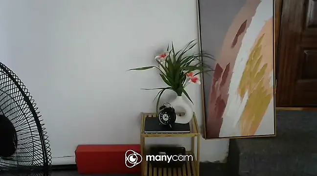 Snapshot of missytrig chatting on 02/21/25, 12:06 missytrig online show from 02/21/25, 12:06