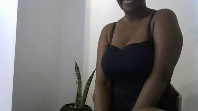 Snapshot of missytrig chatting on 02/23/26, 02:53 missytrig online show from 02/23/26, 02:53