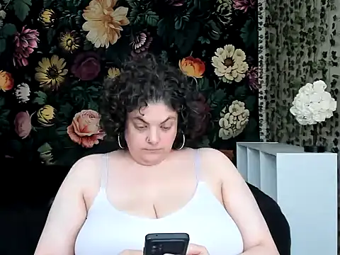 Exotic-Melons online show from 06/12/26, 10:52