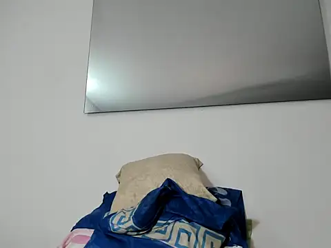 foxy-porn1 online show from 02/15/25, 11:47