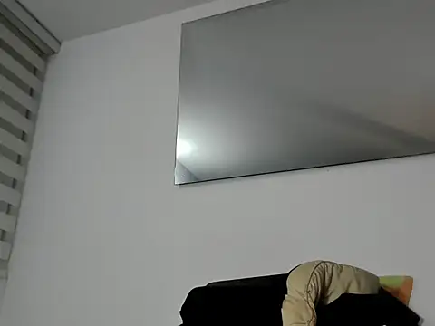 foxy-porn1 online show from 02/22/25, 01:33