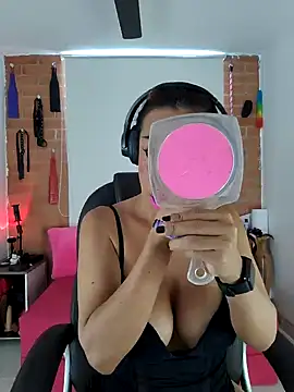 YOURSDEBORA online show from 02/23/25, 08:55