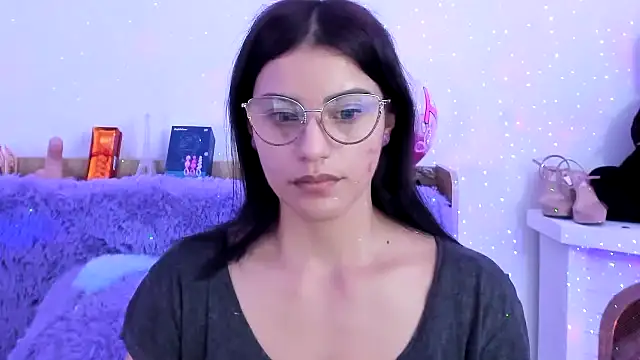 Snapshot of Arenne_rouse chatting on 02/13/25, 09:27 Arenne rouse online show from 02/13/25, 09:27