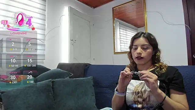 Snapshot of Arenne_rouse chatting on 11/07/25, 09:15 Arenne rouse online show from 11/07/25, 09:15