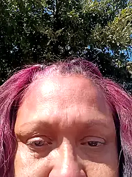 Snapshot of THEBEDroomdoOR chatting on 12/06/24, 06:06 THEBEDroomdoOR online show from 12/06/24, 06:06