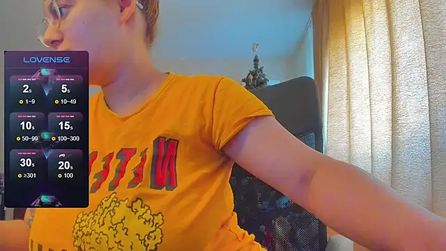 hot evil queen online show from 02/10/25, 08:20