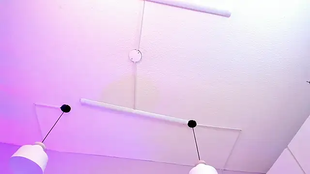 Inndrahot online show from 02/06/25, 05:46