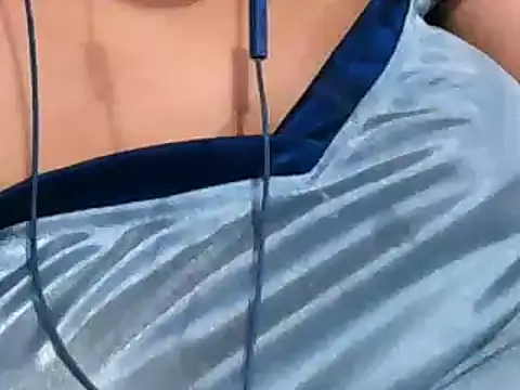 Snapshot of giga-bite chatting on 01/25/25, 05:19 giga-bite online show from 01/25/25, 05:19