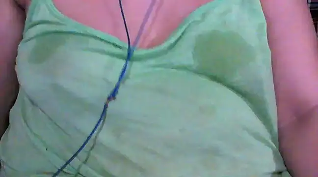 Snapshot of giga-bite chatting on 02/18/25, 07:30 giga-bite online show from 02/18/25, 07:30