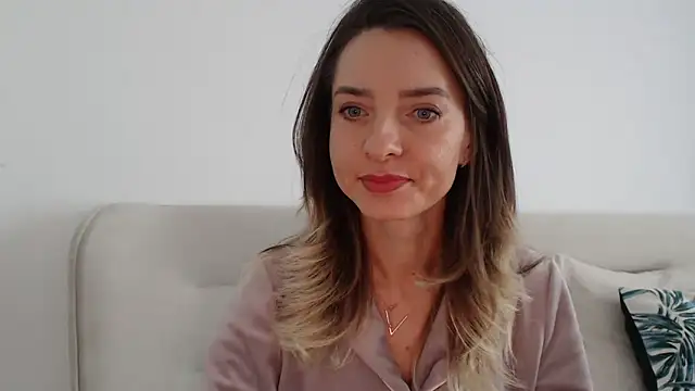 StyleSerene online show from 11/18/25, 09:47