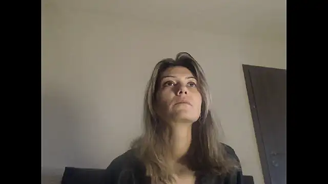 Snapshot of Miss_Cookie chatting on 12/14/24, 08:23 Miss Cookie online show from 12/14/24, 08:23