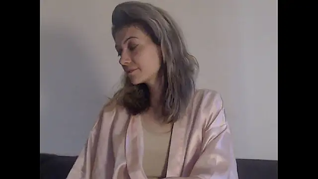 Snapshot of Miss_Cookie chatting on 12/16/24, 08:31 Miss Cookie online show from 12/16/24, 08:31
