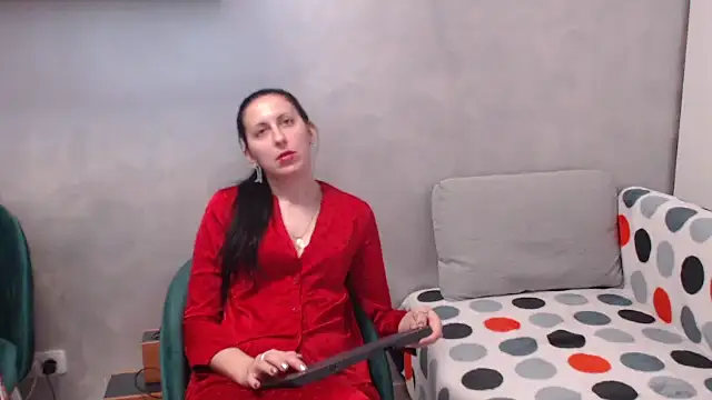 Snapshot of lolyforyou chatting on 01/04/25, 08:27 lolyforyou online show from 01/04/25, 08:27