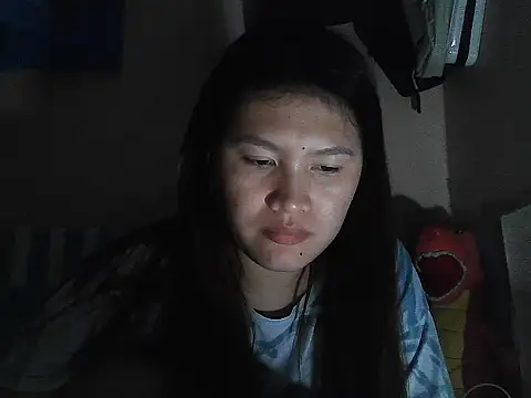 leamorena online show from 12/18/25, 06:36