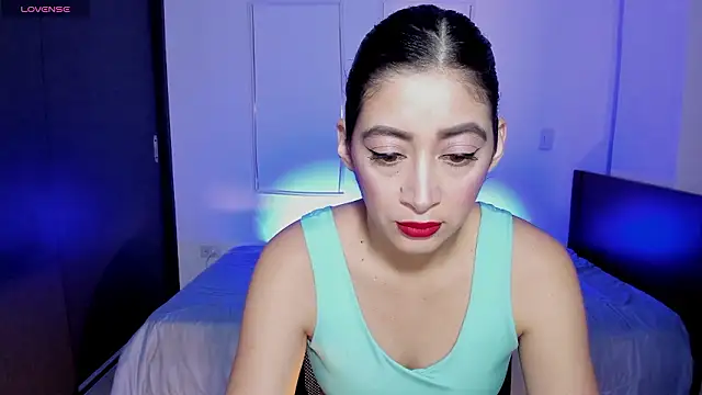 Snapshot of MeganWhite3 chatting on 03/28/26, 02:22 MeganWhite3 online show from 03/28/26, 02:22