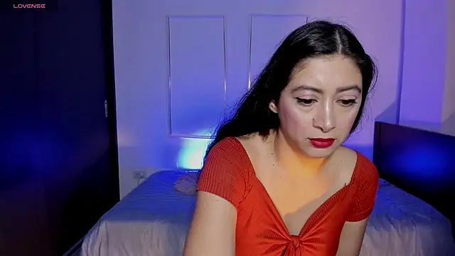 Snapshot of MeganWhite3 chatting on 03/29/26, 01:49 MeganWhite3 online show from 03/29/26, 01:49