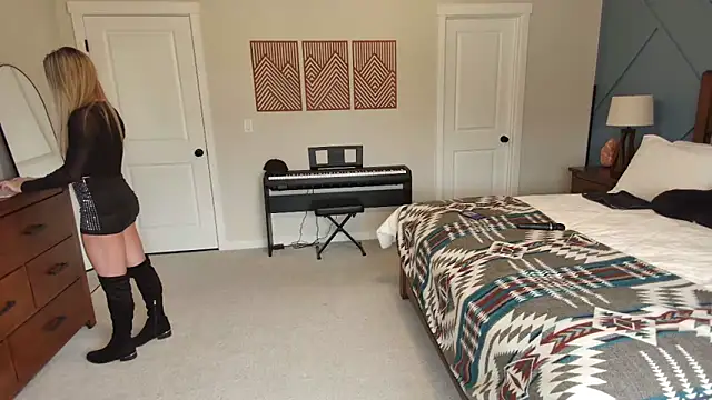 xxyourgirlblair online show from 12/06/24, 08:07