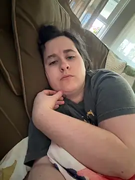 Snapshot of Luce127 chatting on 09/15/25, 01:22 Luce127 online show from 09/15/25, 01:22