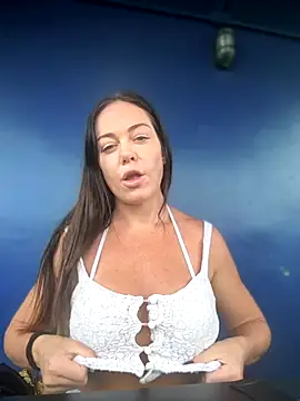 LilliThelo online show from 11/18/25, 03:34