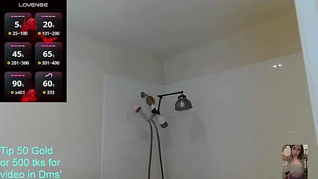 Snapshot of Blondiewithanass chatting on 06/25/26, 07:18 Blondiewithanass online show from 06/25/26, 07:18