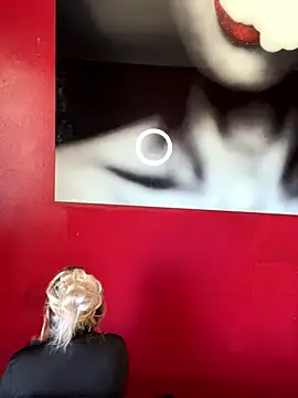 LittleMissEeve online show from 10/24/25, 06:37