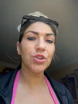 LittleMissEeve online show from 11/05/25, 05:13